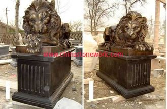 China bronze lying lion statue supplier